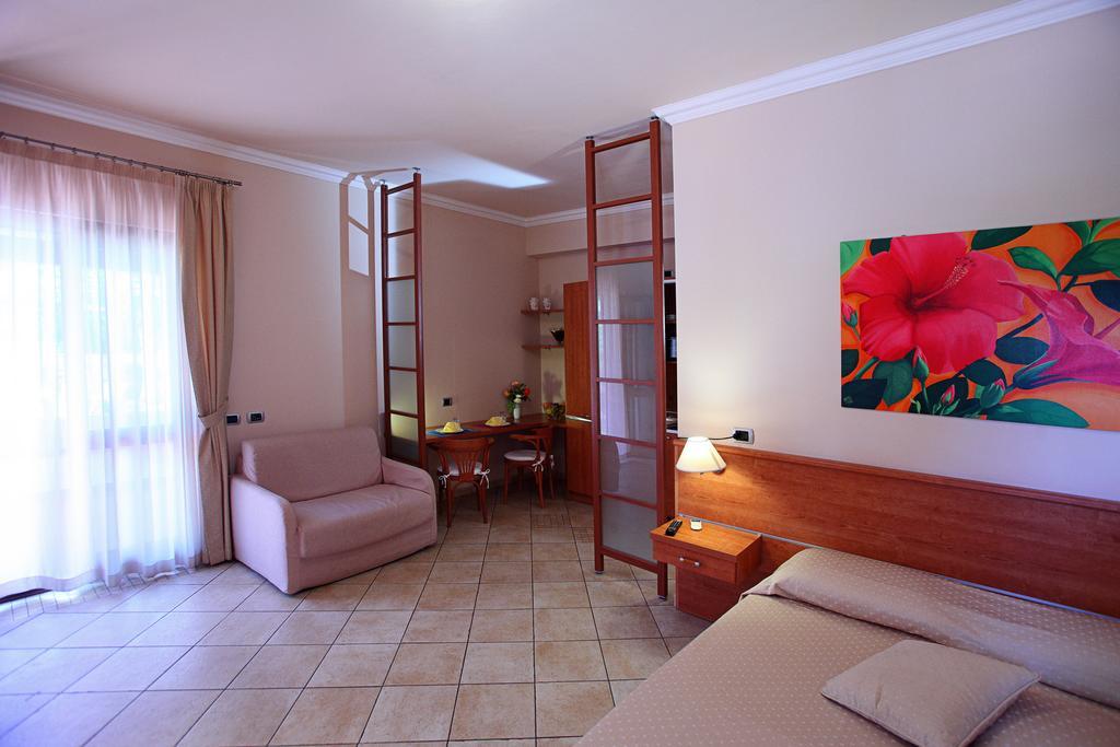 Residence Hotel La Giara Lipari  Eksteriør billede