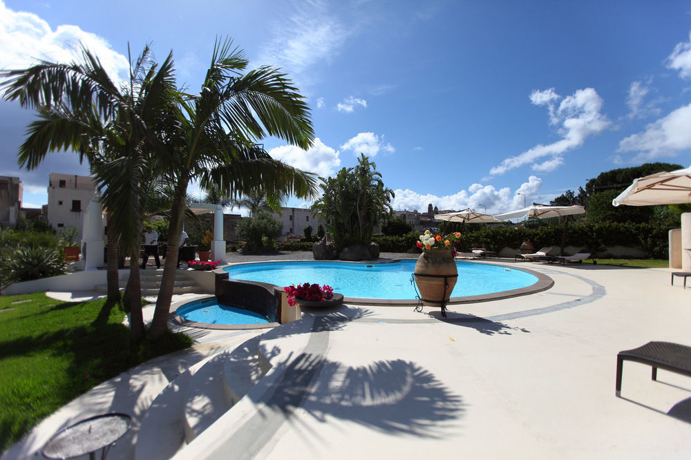 Residence Hotel La Giara Lipari  Eksteriør billede