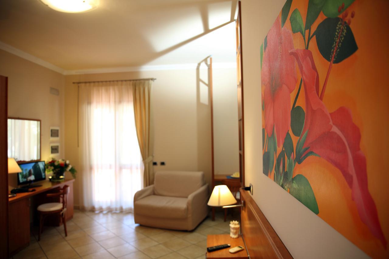 Residence Hotel La Giara Lipari  Eksteriør billede
