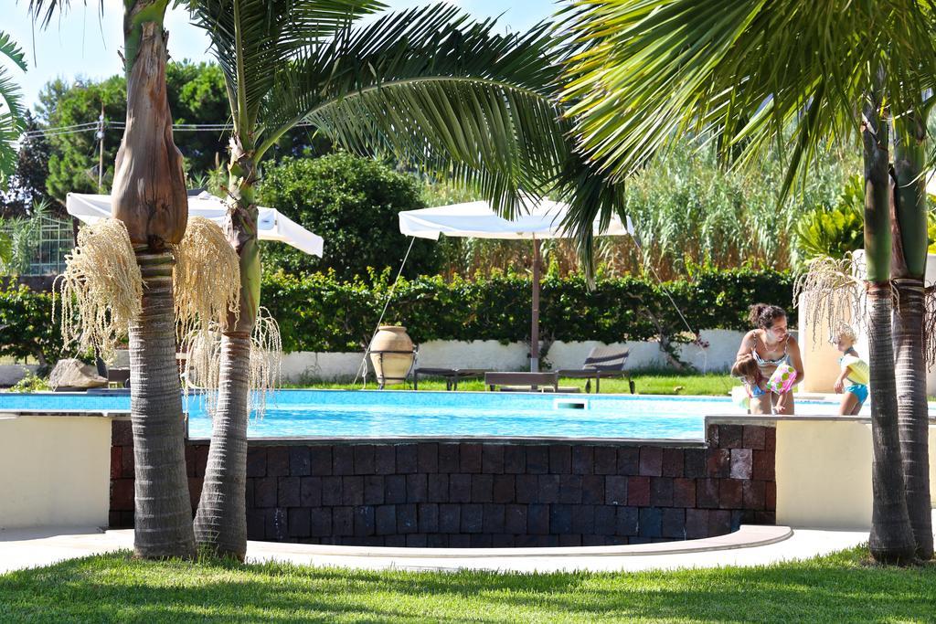 Residence Hotel La Giara Lipari  Eksteriør billede